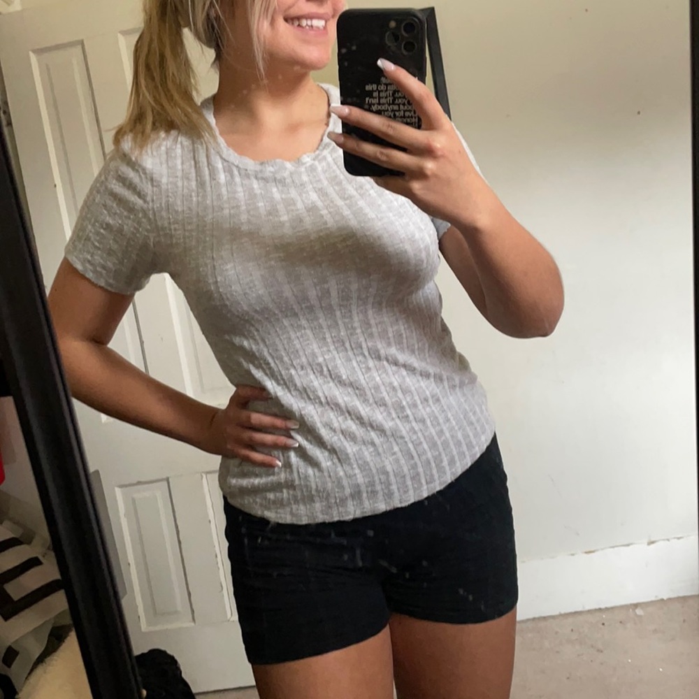 Knit gray tee